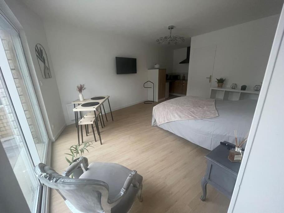 Studio Equipe Appartement Valenciennes Buitenkant foto
