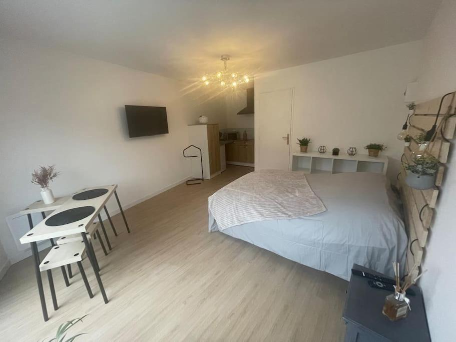 Studio Equipe Appartement Valenciennes Buitenkant foto
